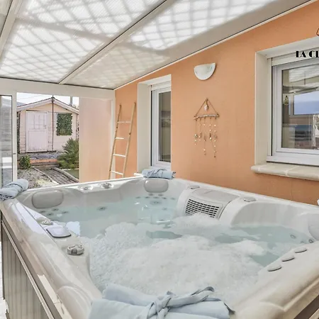 Ls - Agreable Avec Piscine Et Jacuzzi Вилла Ле-Сабль-д’Олон