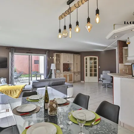 Villa Ls - Agreable Avec Piscine Et Jacuzzi